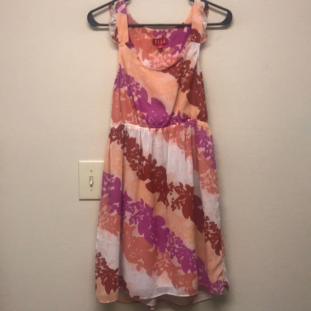 Decluttering - Picture 2 of 2